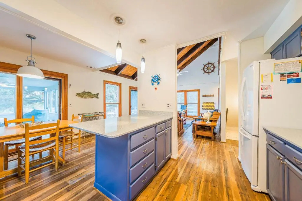 Casa La Playa - Duck, Sanderling, Lakefront, 160 Yards to the Beach, Community Pool, Pets OK