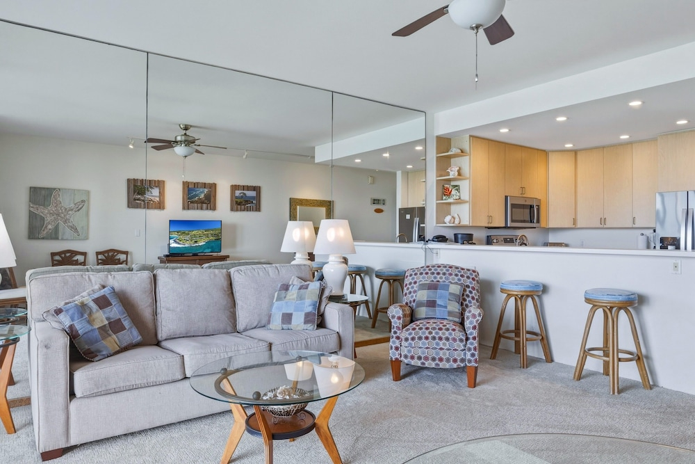 Napili Point Point-front Oceanview Condo - Unit B3 1 Bedroom Condo