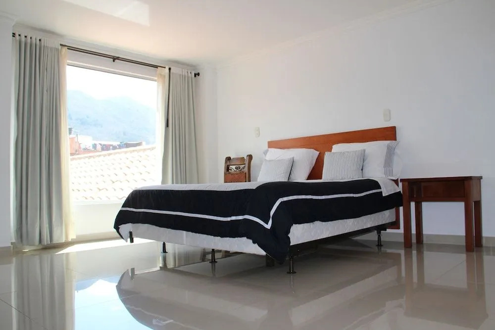 COLOMBIA-Hotel Hontibon