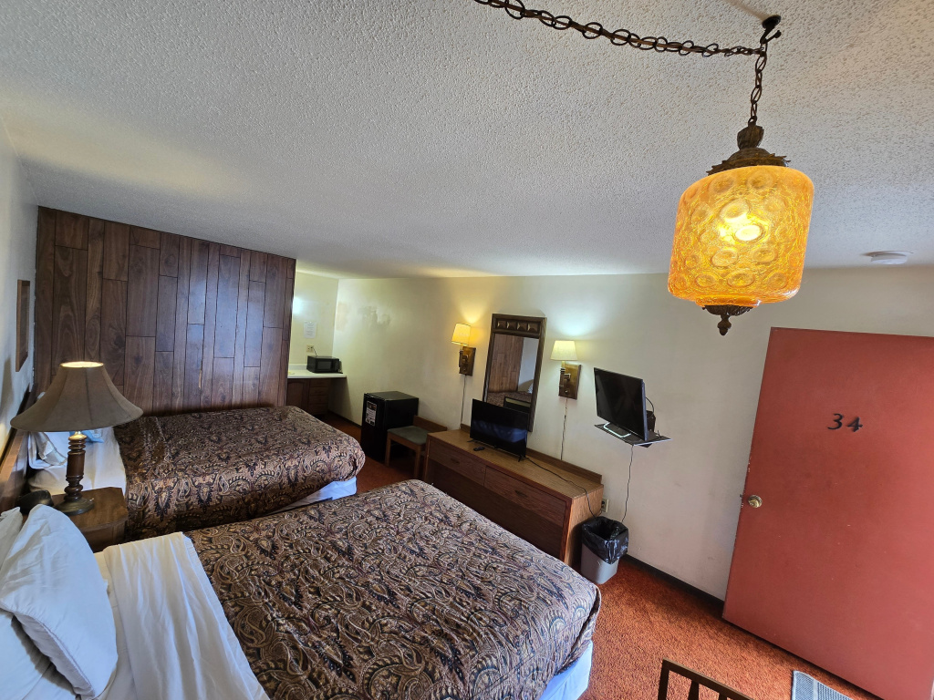 OYO Sandman Inn