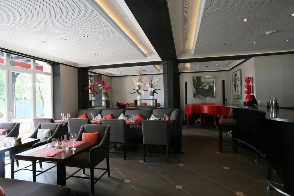 Chez Maman Hotel & Restaurant