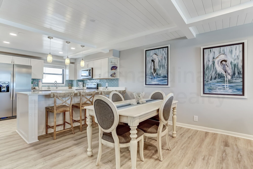 782 Amelia by the Sea