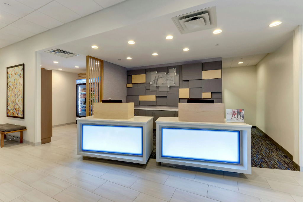 Holiday Inn Express & Suites Winston Salem Sw Clemmons by IHG