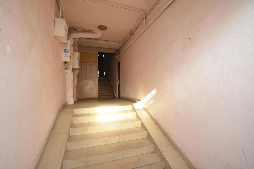 Eznik Koghbatsi- Amiryan crossroads 1 bedroom Newly Renovated apartment KO200