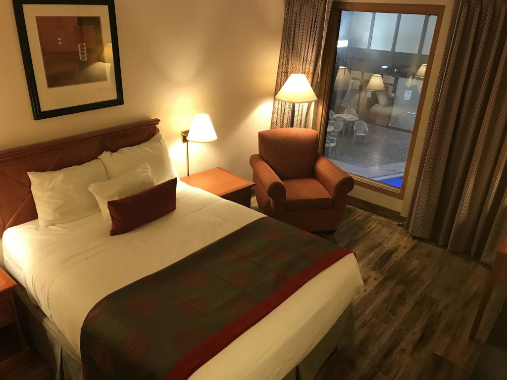 Albert Lea Inn and Suites