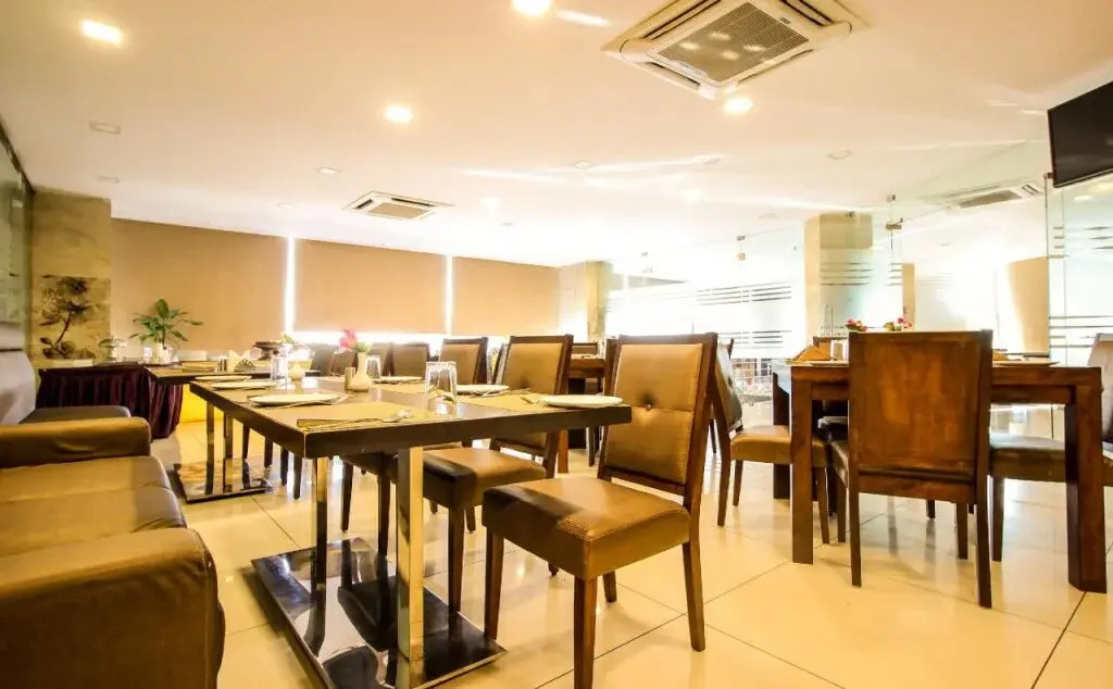 Home Apartment The Premium Services by OYO Rooms