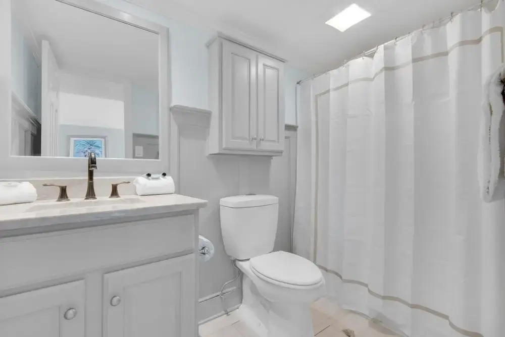 Dolphin Point 404c