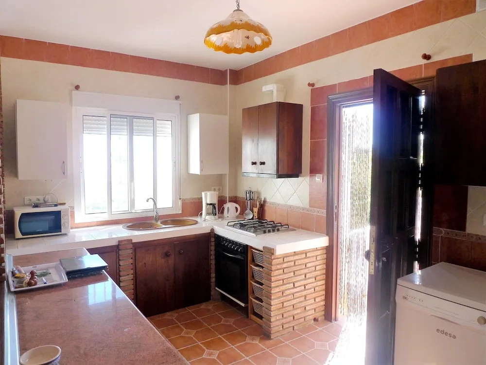 House With 3 Bedrooms in Cómpeta, With Wonderful sea View, Private Poo