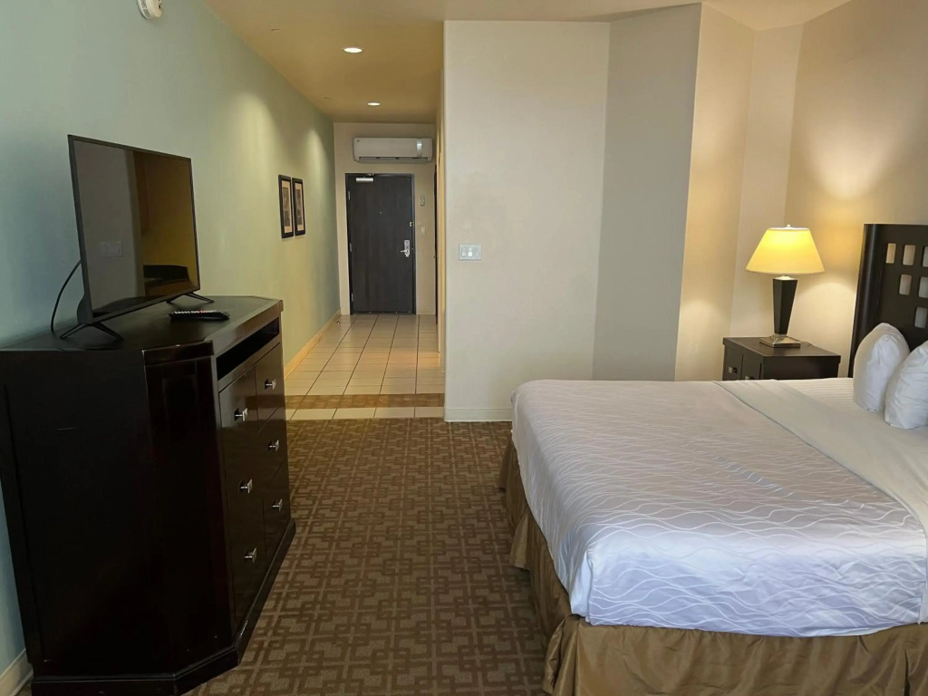 Sunchase Inn & Suites