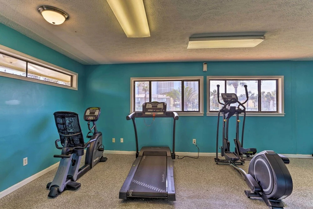PCB Townhome w/ Resort Amenities - Walk to Ocean!