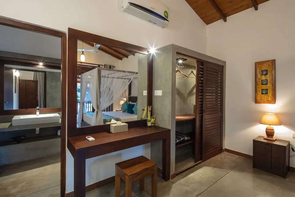 Ballarat Luxury Villa - Hikkaduwa
