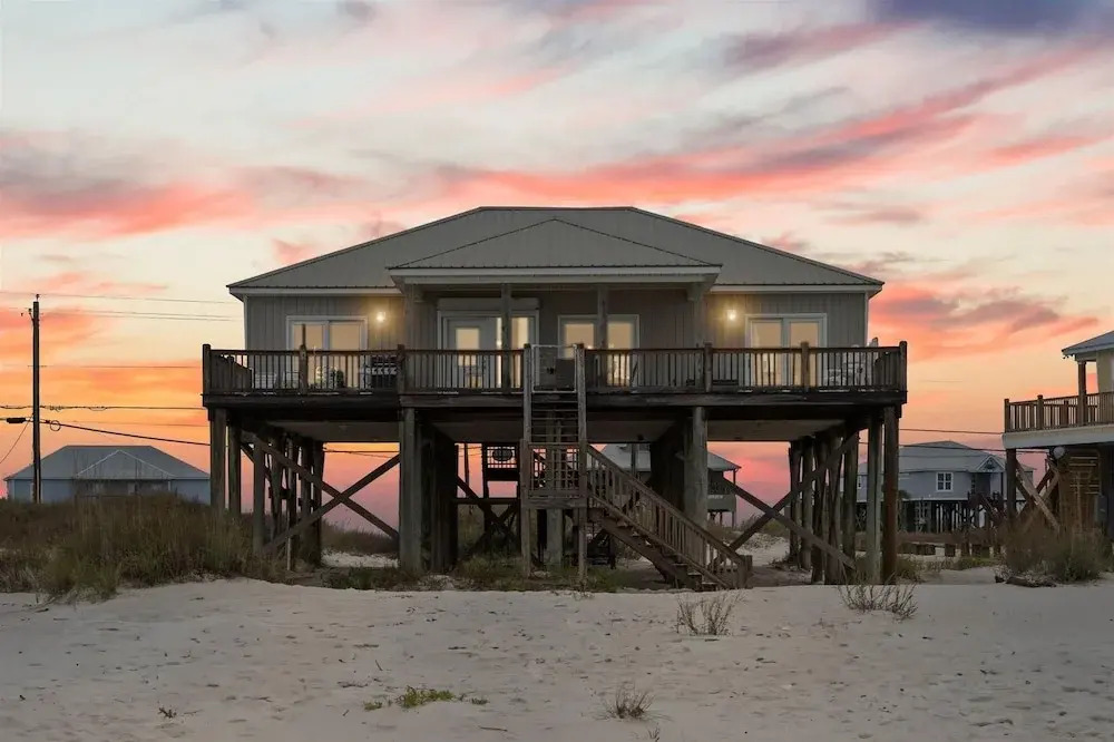 Off The Hook - Very Private Lot With Amazing Gulf Views Perfect For Your Family Beach Vacation 4 Bedroom Home by RedAwning