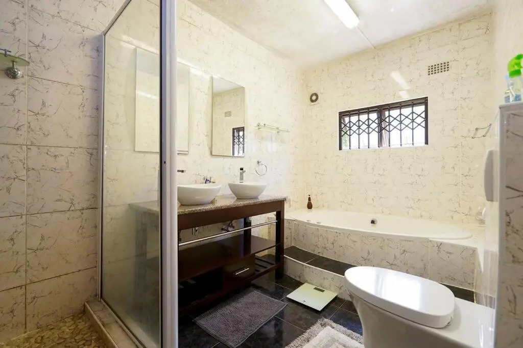 Modern Luxury 3 bedroom house