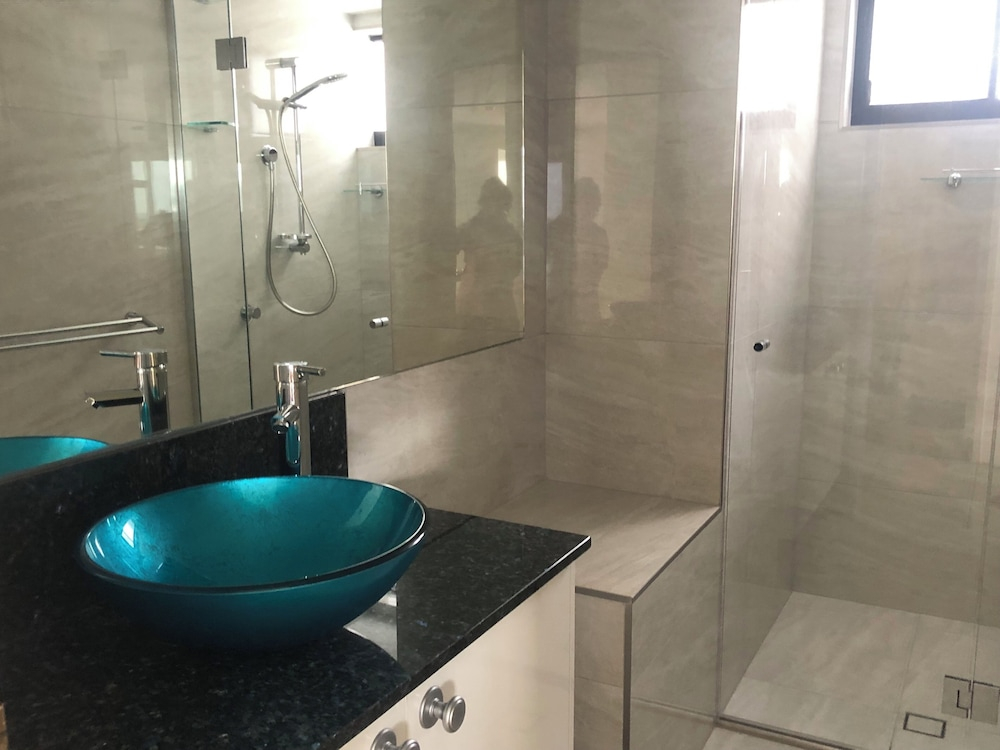 Cairns Apartment Esplanade Ocean Views