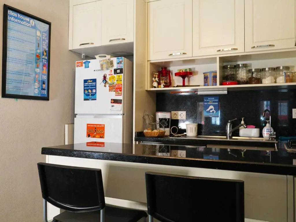 Tilas - Rooms in 19th Century Wooden Townhouse,Kadikoy