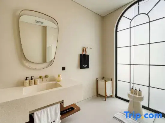 Parisian New 2BR Luxury Villa 8mins walk to Beach