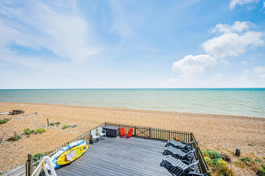 Family Beachfront Bliss Sleeps 10