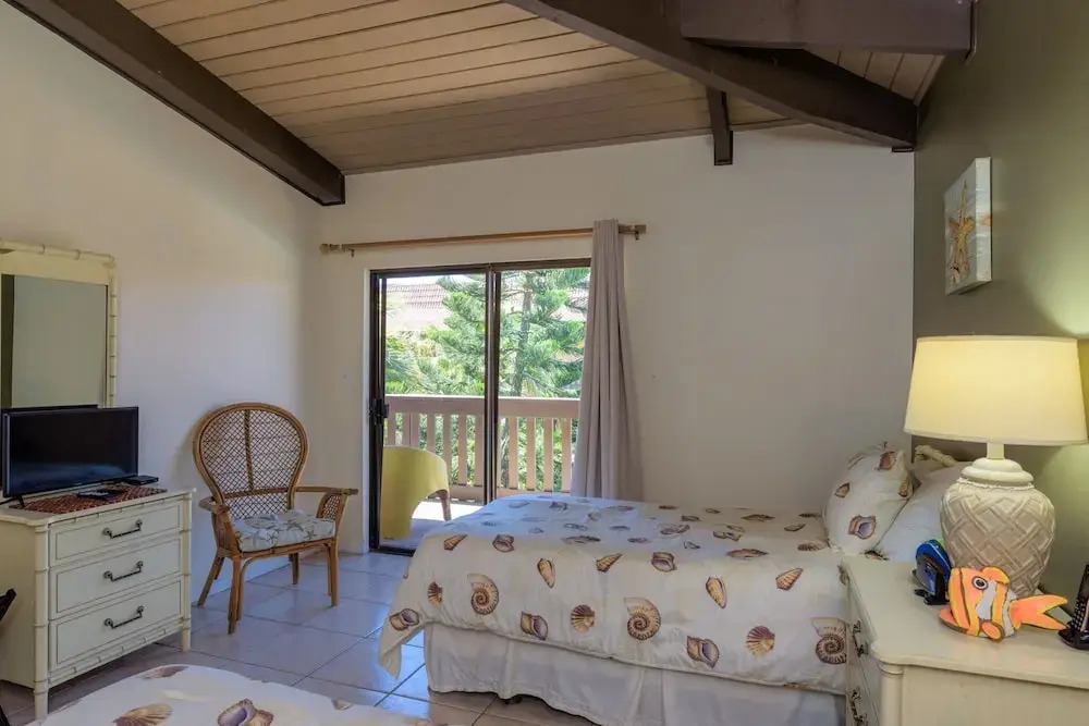 Tiki 215 - Cozy 1br Condo With King Bed Sleeps 4 1 Bedroom Condo