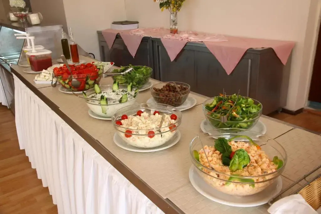 Triton Garden Hotel