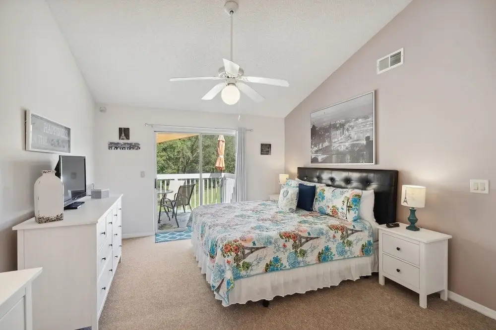 Sweetwater Club 3 Bedroom Condo 7 miles to Disney 3 Condo