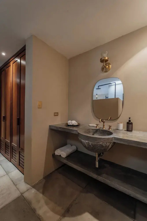 Casa Exclusiva Los Amigos, 4BDR by Cercana