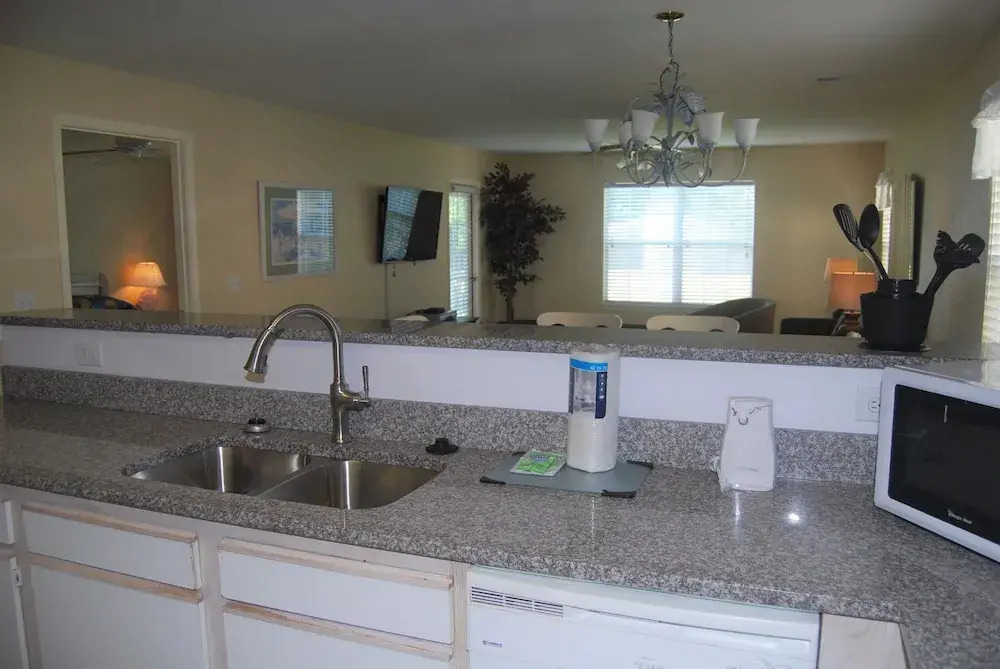 Fairways At Riveroaks 23d 3 Bedroom Condo by RedAwning
