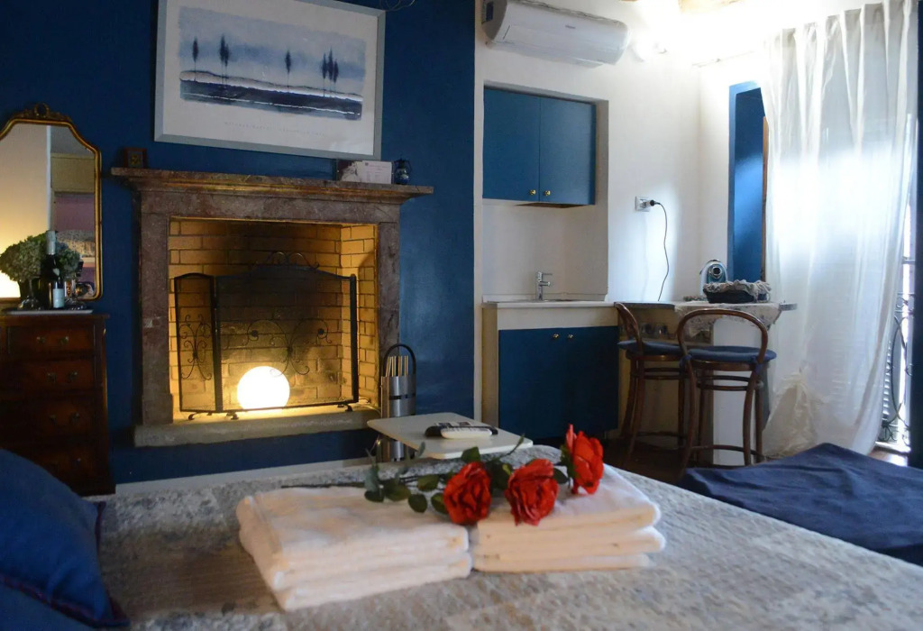 Luxury Historic Home by Como Duomo Sleeps 11