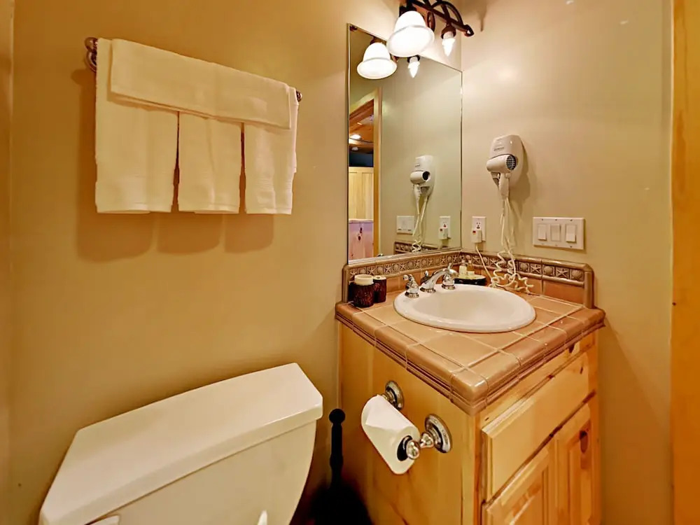 4951 Flick Street Home 4 Bedrooms 3.5 Bathrooms Home