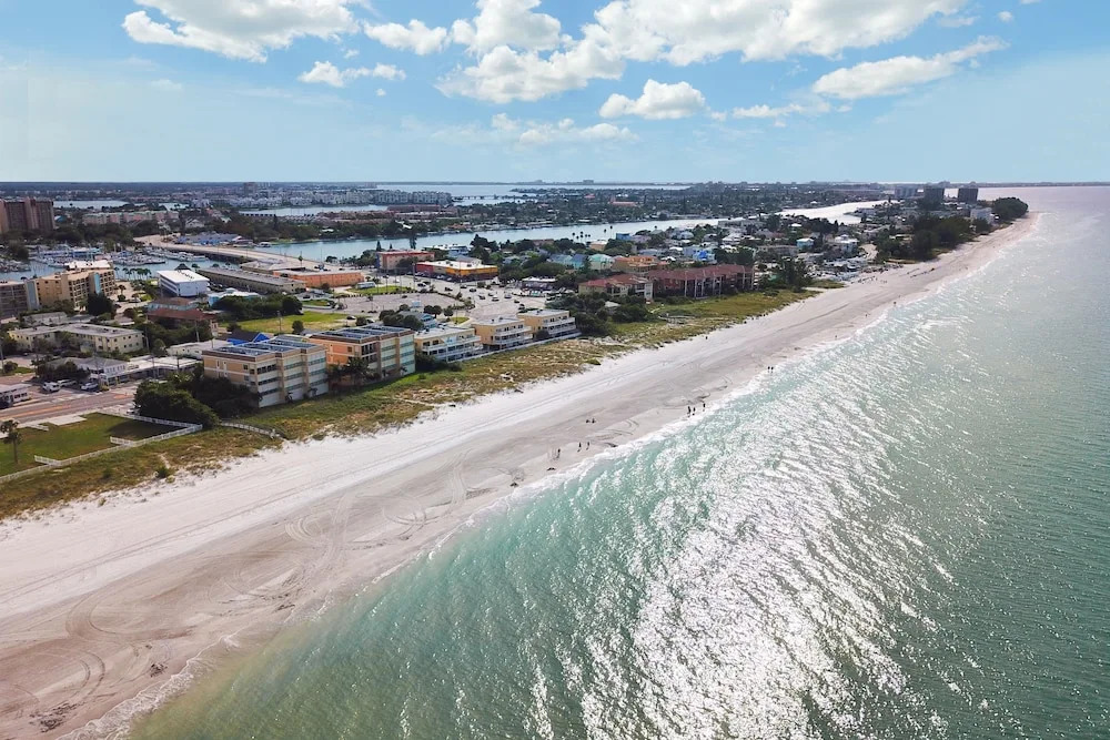 New Listing! Beachfront Bliss W/ Stunning Views 3 Bedroom Townhouse