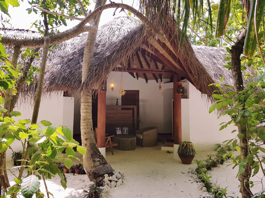 Makunudu Island- An Intimate Hideaway