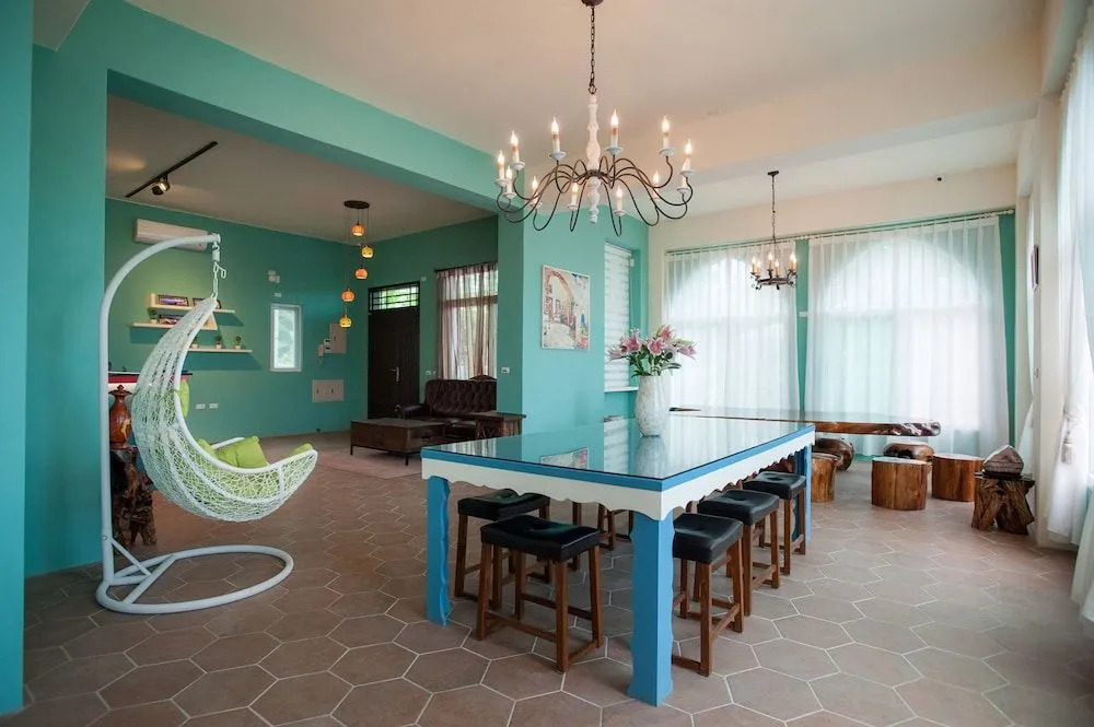 Pacific Ocean Vacation hostel
