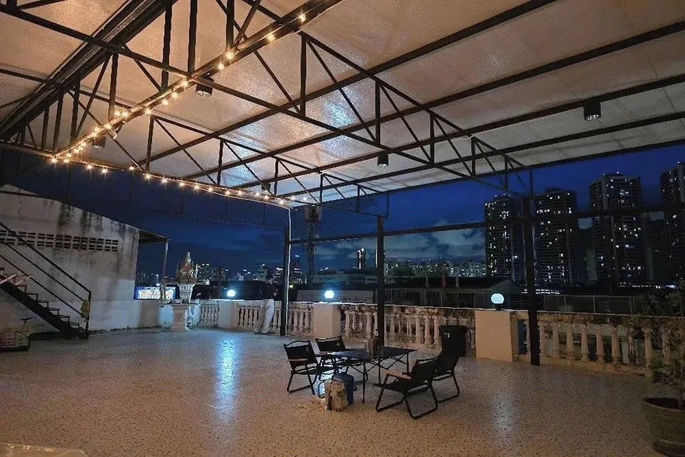 Sukhum Huai Khwang Hotel