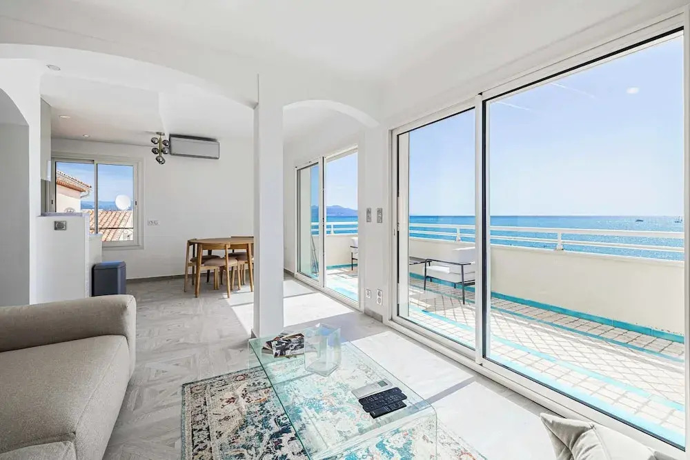 Sublime Appt - 2bd/4p - Terrace sea View - Antibes
