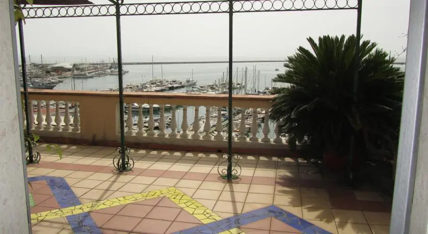 La Terrazza sul Porto