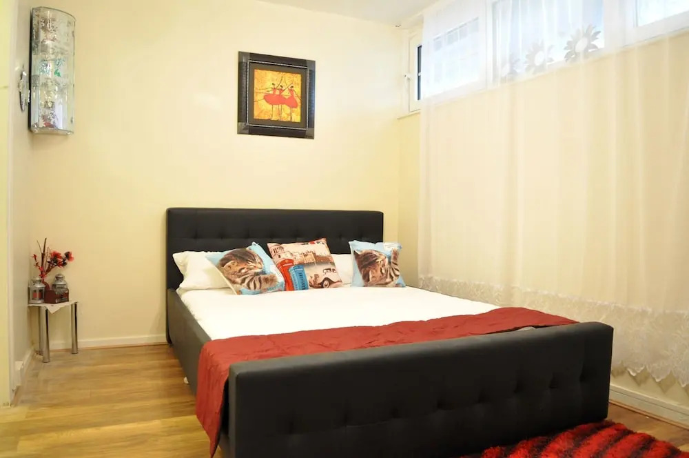 Fantastic 1 Bed in Trendy Peckham