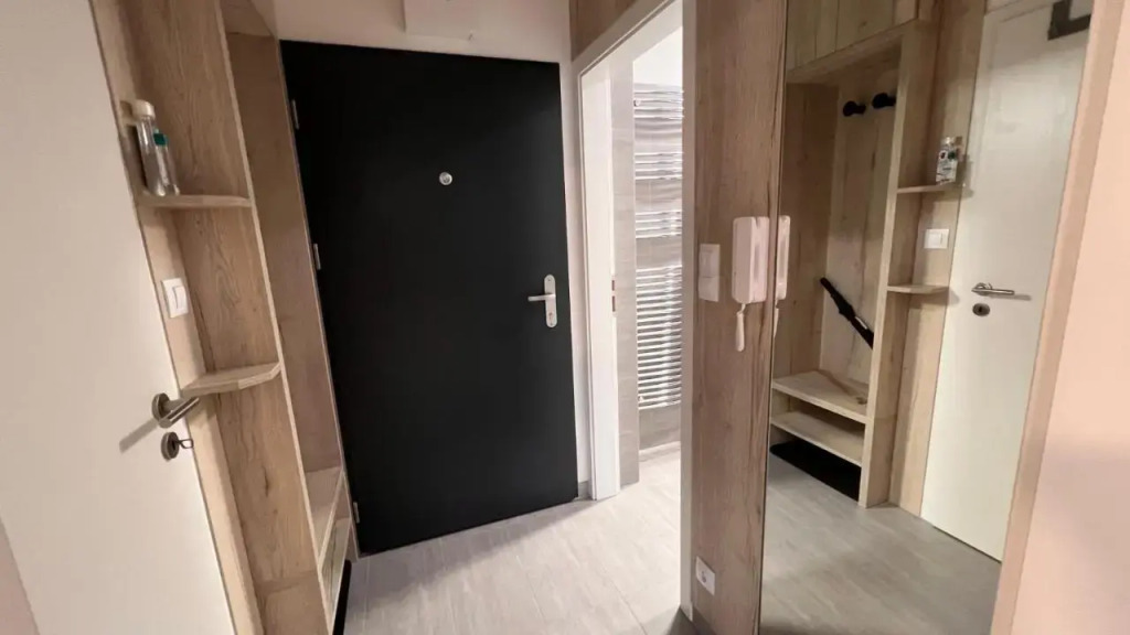 2 room Apartment, with a view of the castle