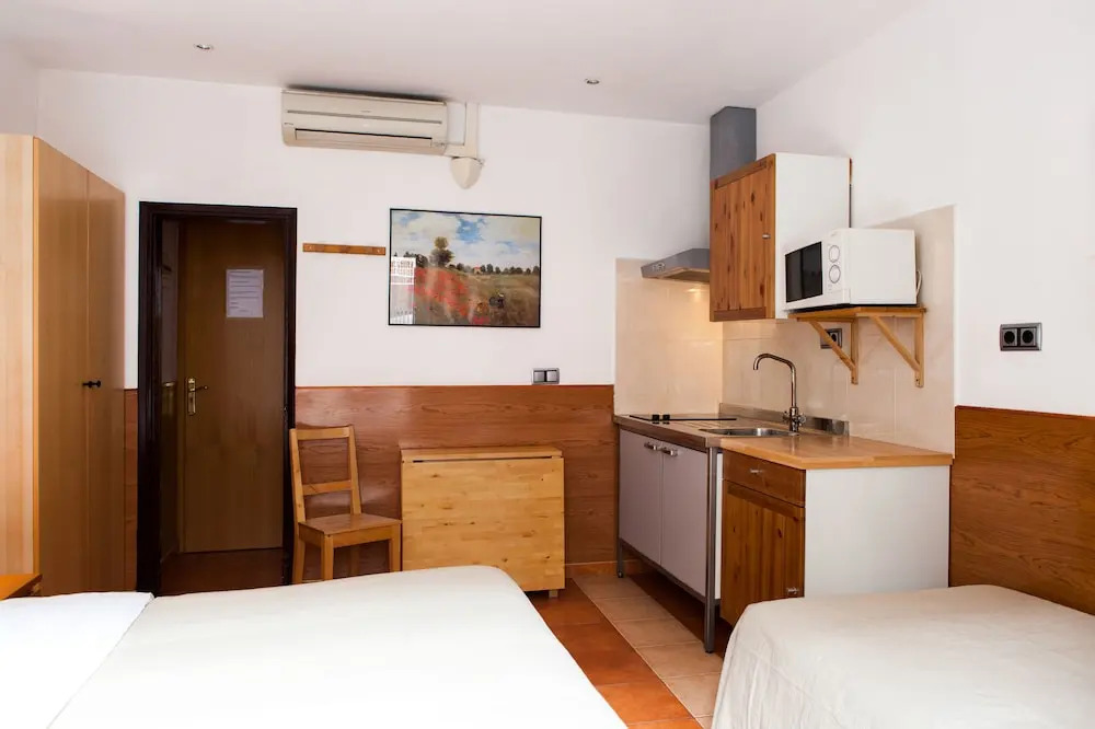 Centric Apartments Guest House