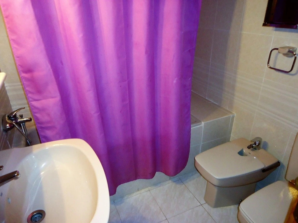 Apartamentos Alboran LEK