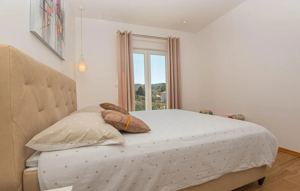 Amazing Home in Zaboric With 4 Bedrooms, Wifi and Outdoor Swimming Pool