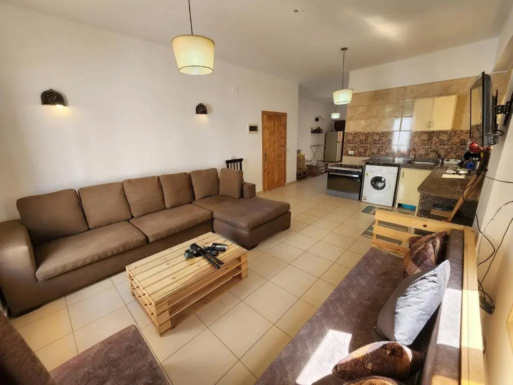lovely 2 bedroom apartment