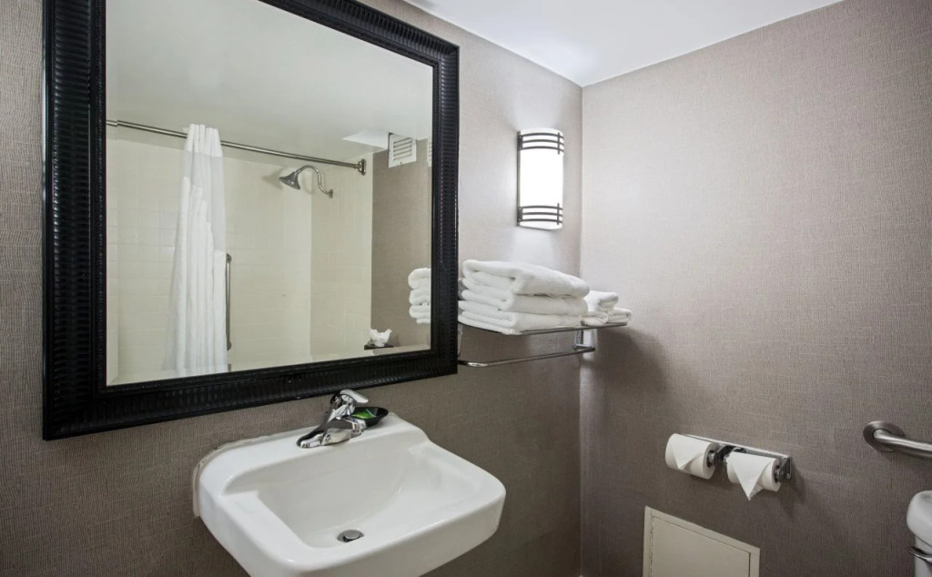 Holiday Inn Express Schaumburg-Rolling Meadows by IHG