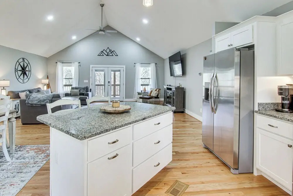 Modern Retreat w/ Mtn Views in Maggie Valley!