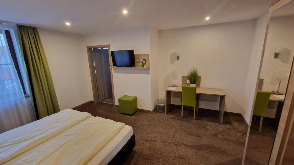 Schwarzer Adler - Hotel Garni