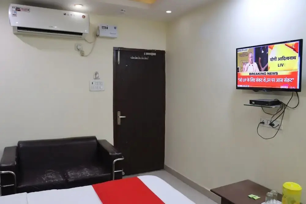 Hotel Ashiana Palace