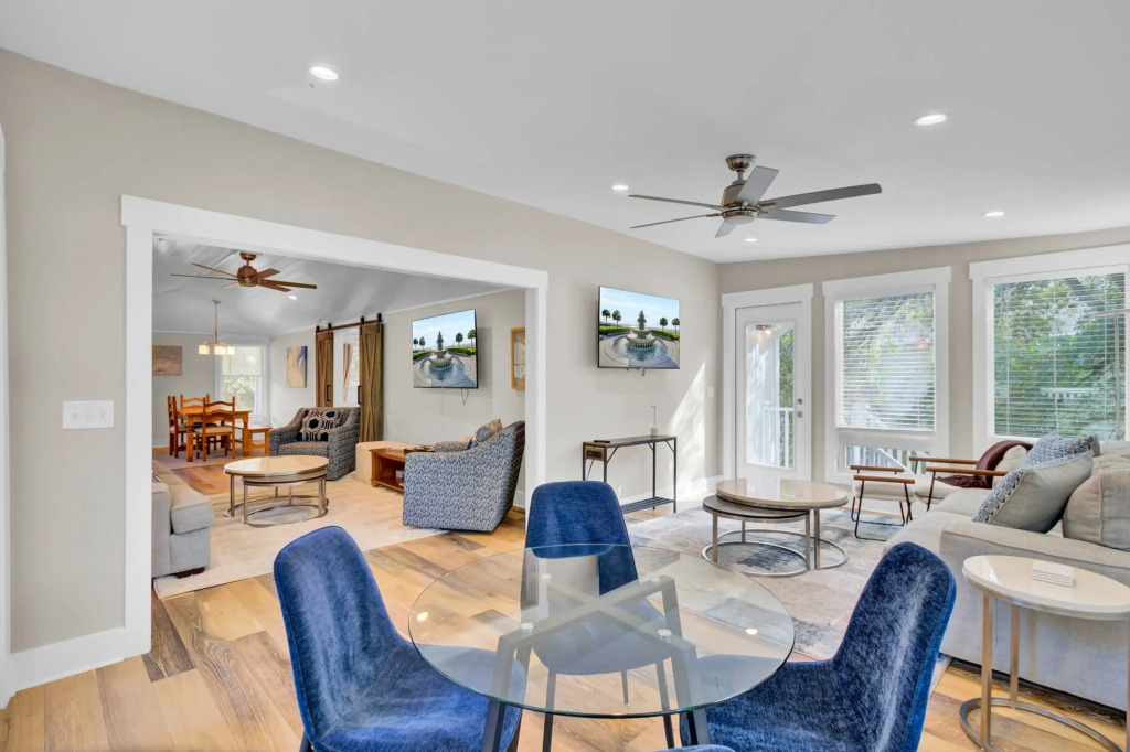 10 Sandcrab Court by Avantstay Beautiful Home w/ Deck, Walk to the Beach