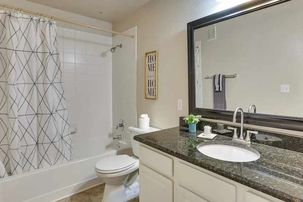Walk to Papago Park: Central Phoenix Condo