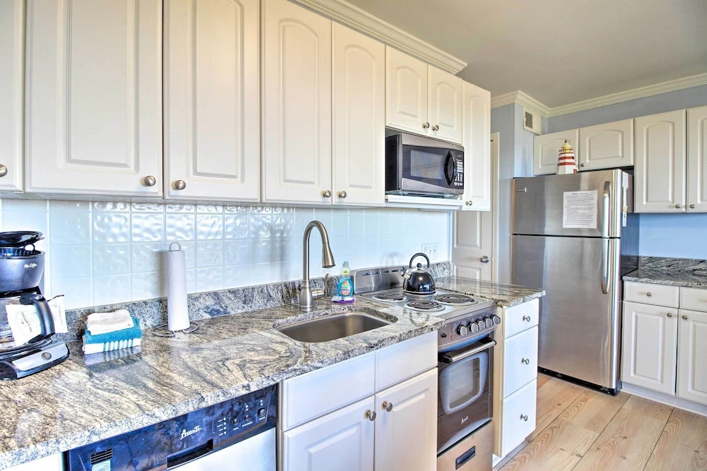 Beach View, Pool & Tennis: Hilton Head Island Unit