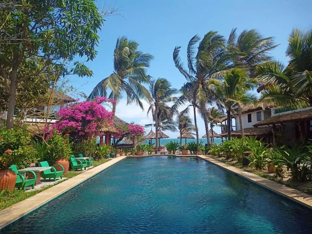 Full Moon Beach Resort