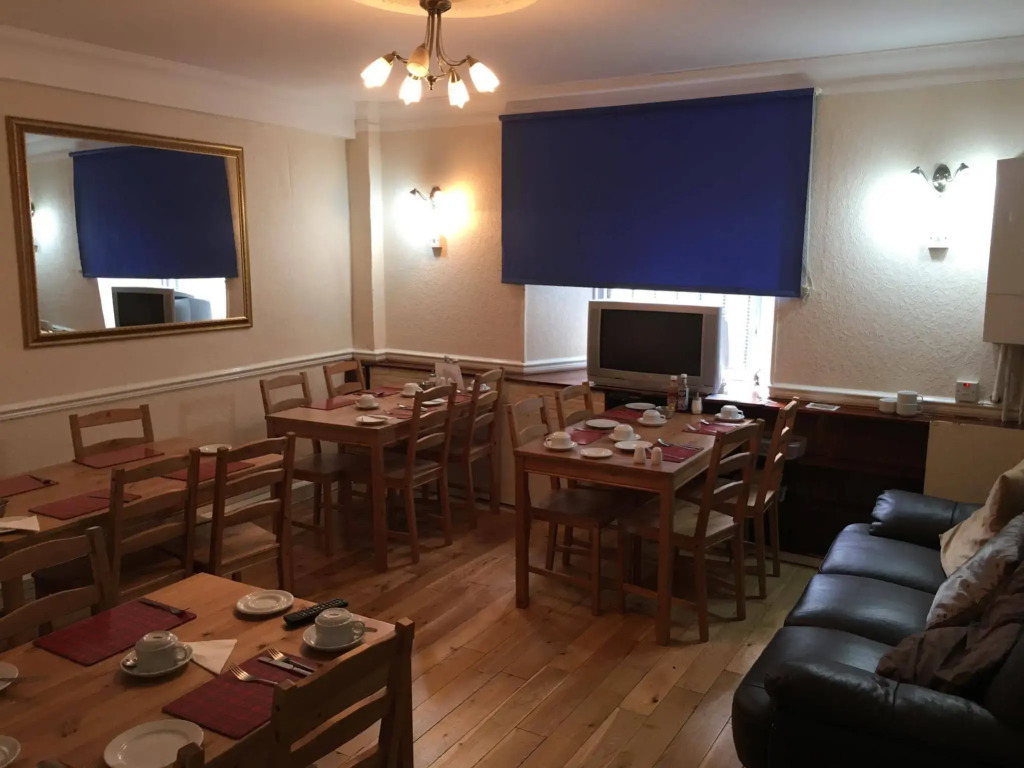 Smiths Hotel