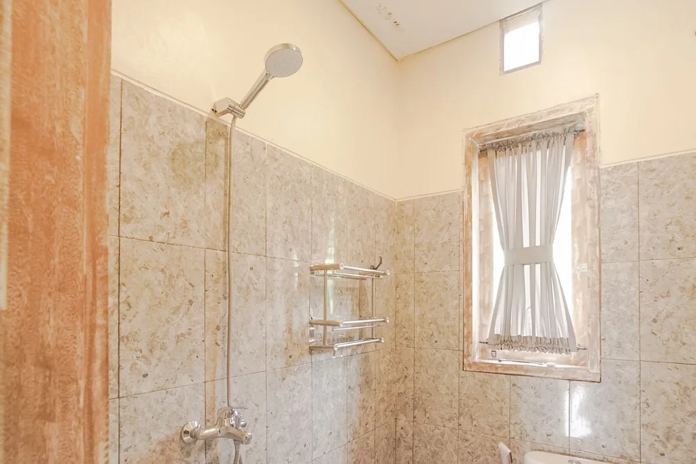 Giri Krisna Guest House